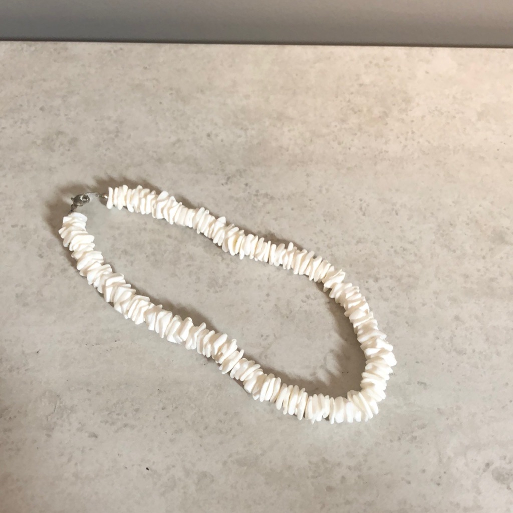6” Children’s Hawaiian Puka Bead Choker Necklace